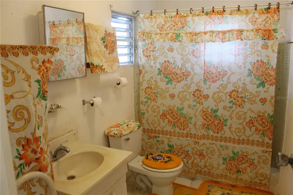 19 CALLE CORAL Vieques, PR 00765