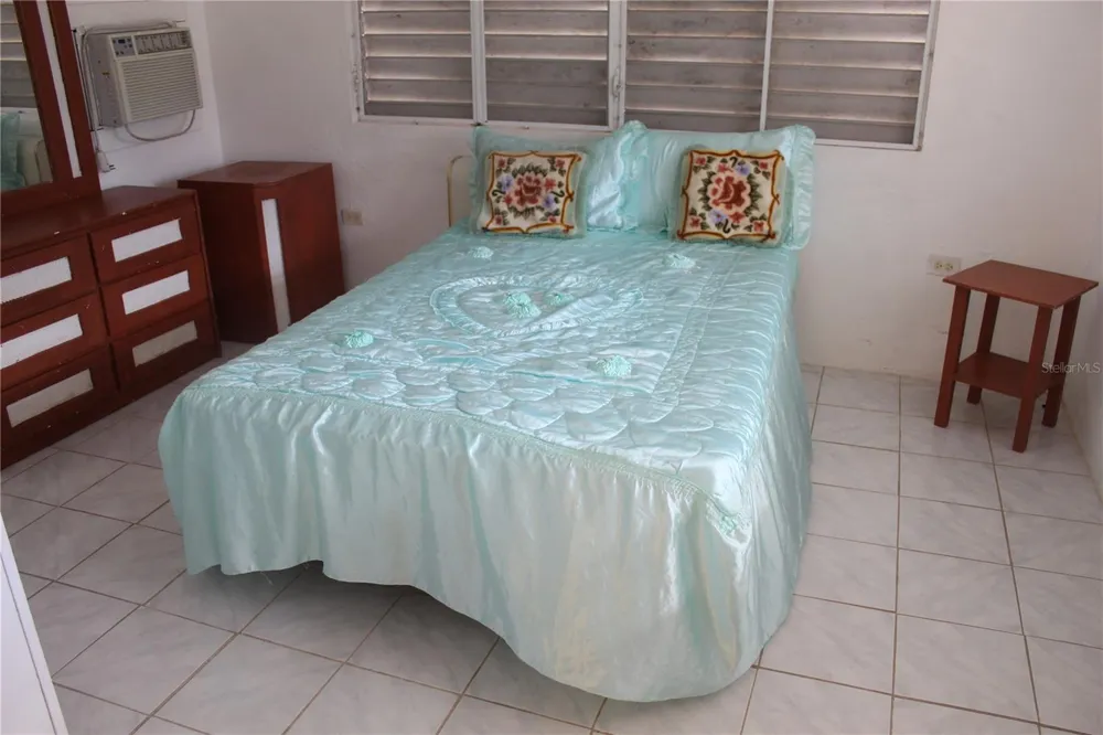 19 CALLE CORAL Vieques, PR 00765