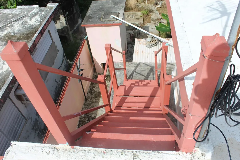 19 CALLE CORAL Vieques, PR 00765