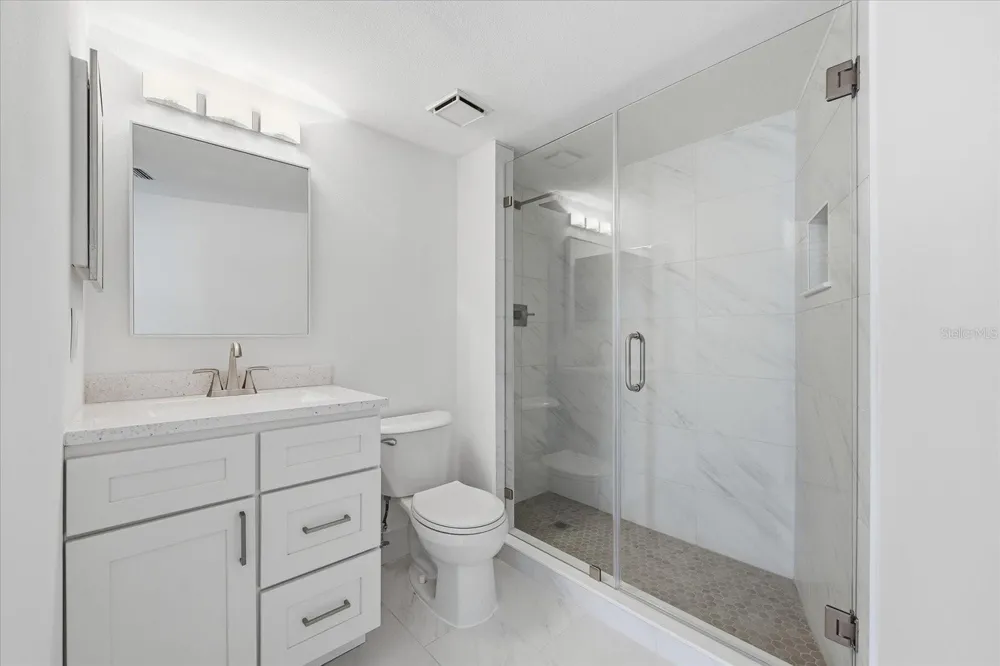 7520 SUNSHINE SKYWAY LANE S #T19 St Petersburg, FL 33711