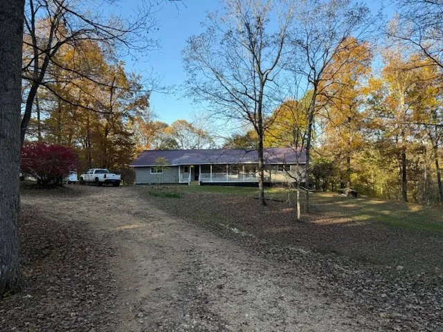 440 Deer Creek Rd Linden, TN 37096