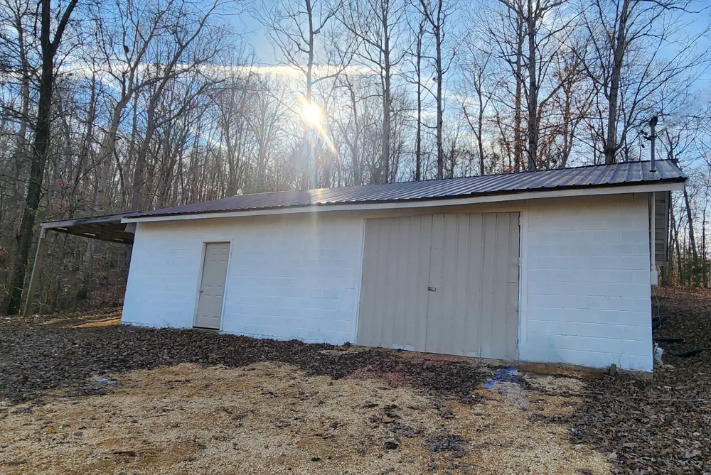 440 Deer Creek Rd Linden, TN 37096