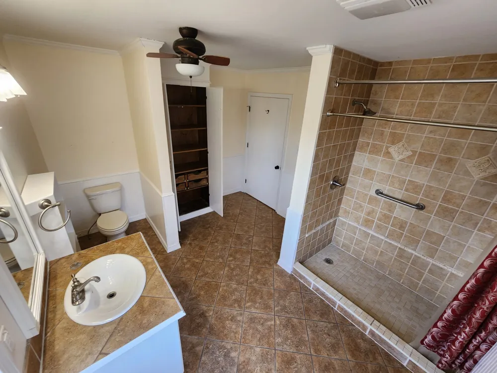 440 Deer Creek Rd Linden, TN 37096