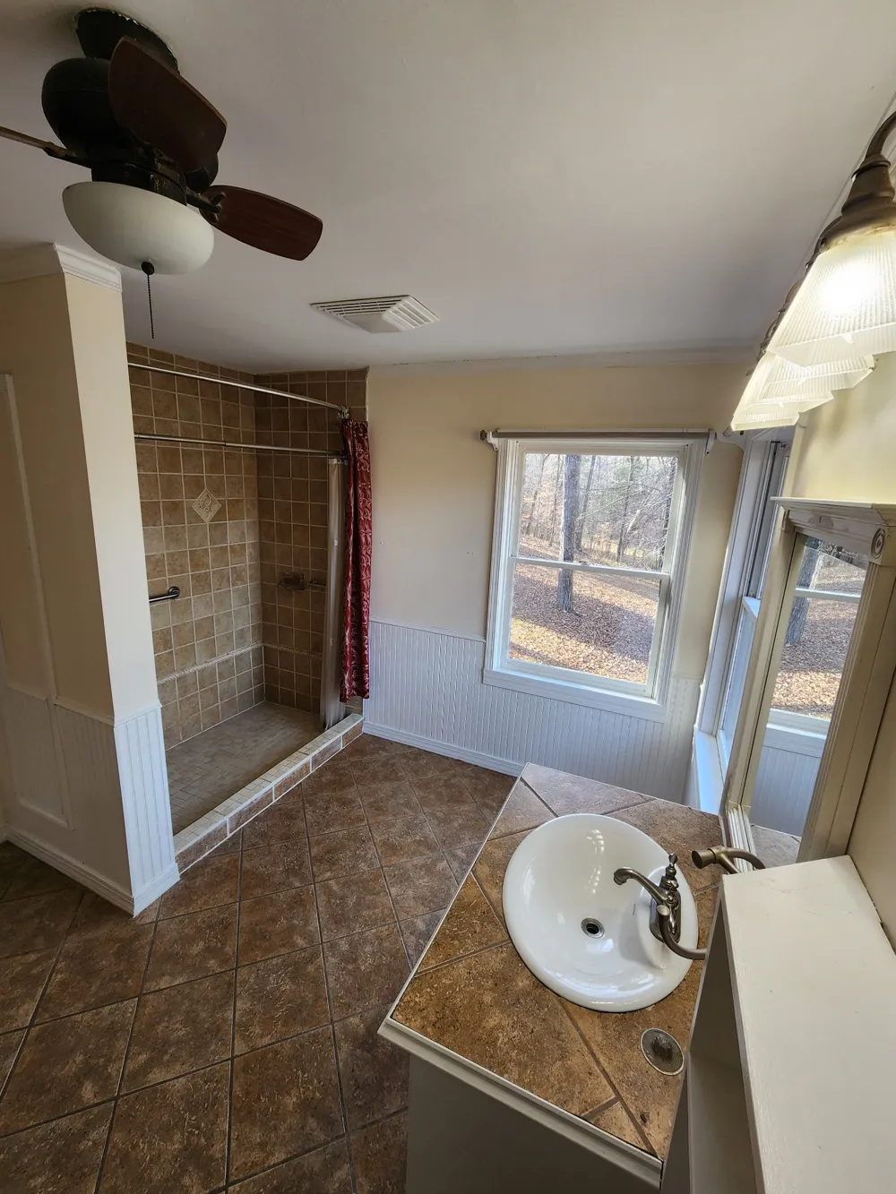 440 Deer Creek Rd Linden, TN 37096