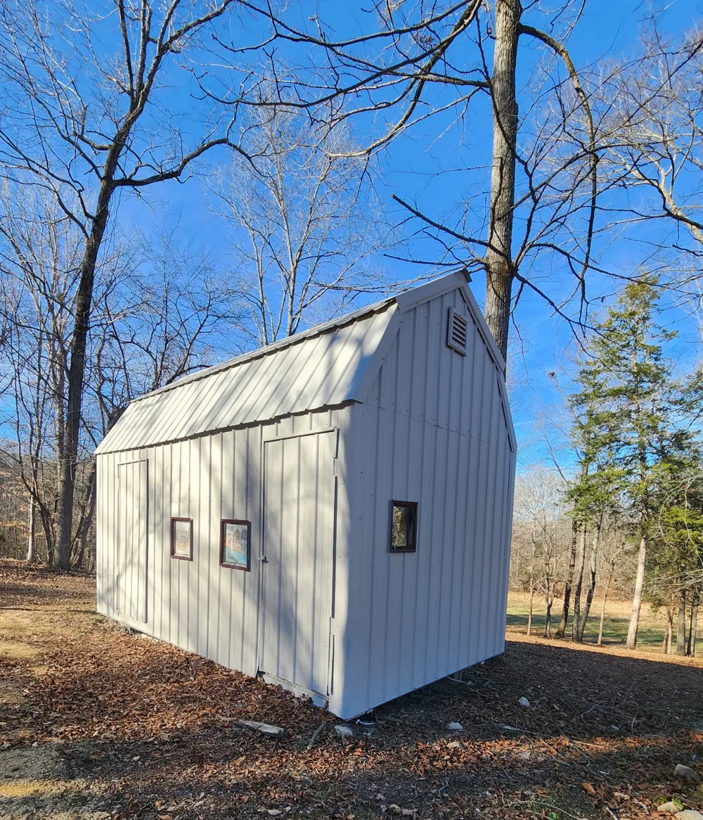 440 Deer Creek Rd Linden, TN 37096