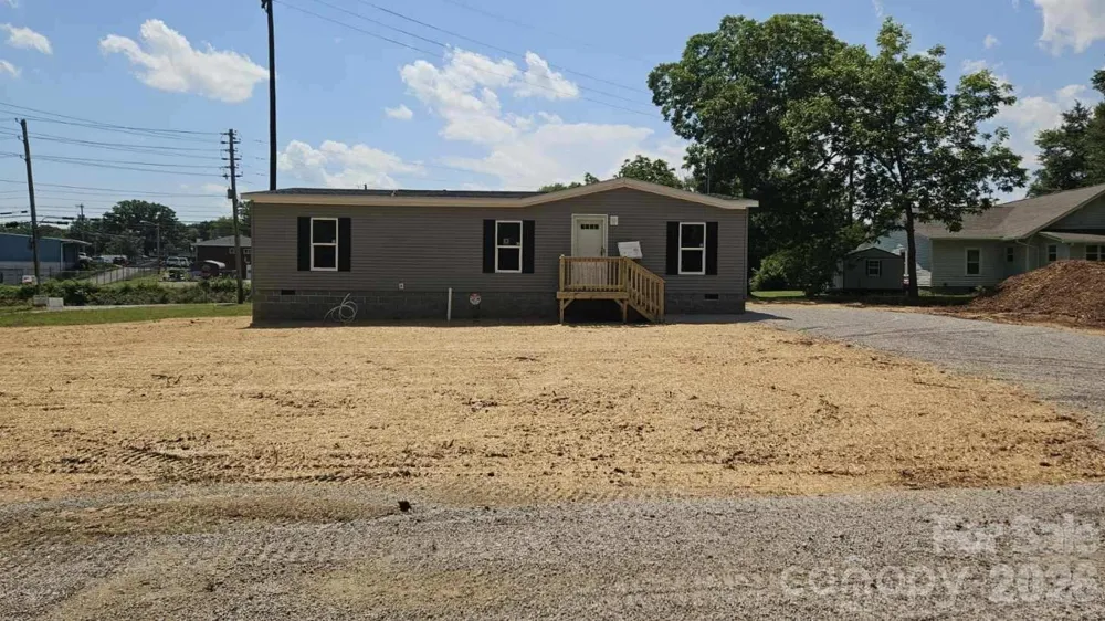 276 Mulberry Street Forest City, NC 28043