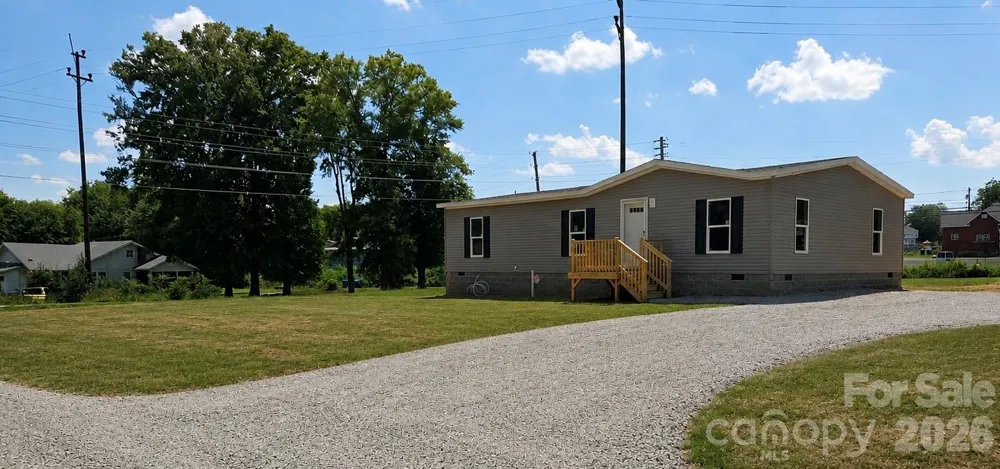 276 Mulberry Street Forest City, NC 28043
