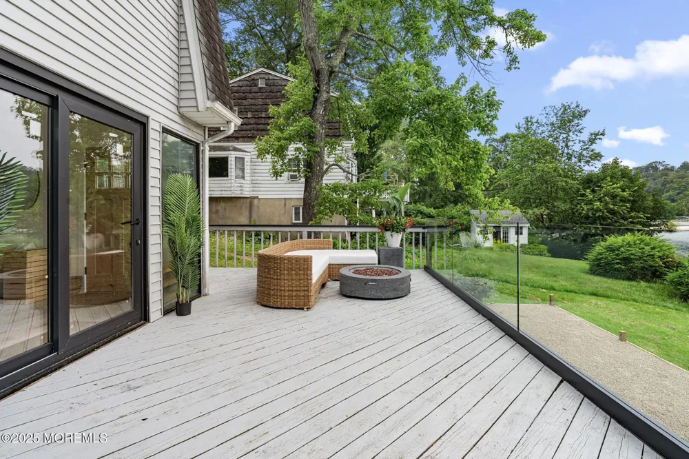 39 Upper Lakeview Avenue Ringwood, NJ 07456