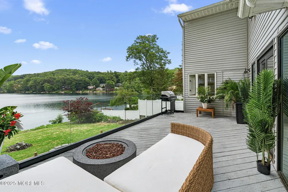 39 Upper Lakeview Avenue Ringwood, NJ 07456