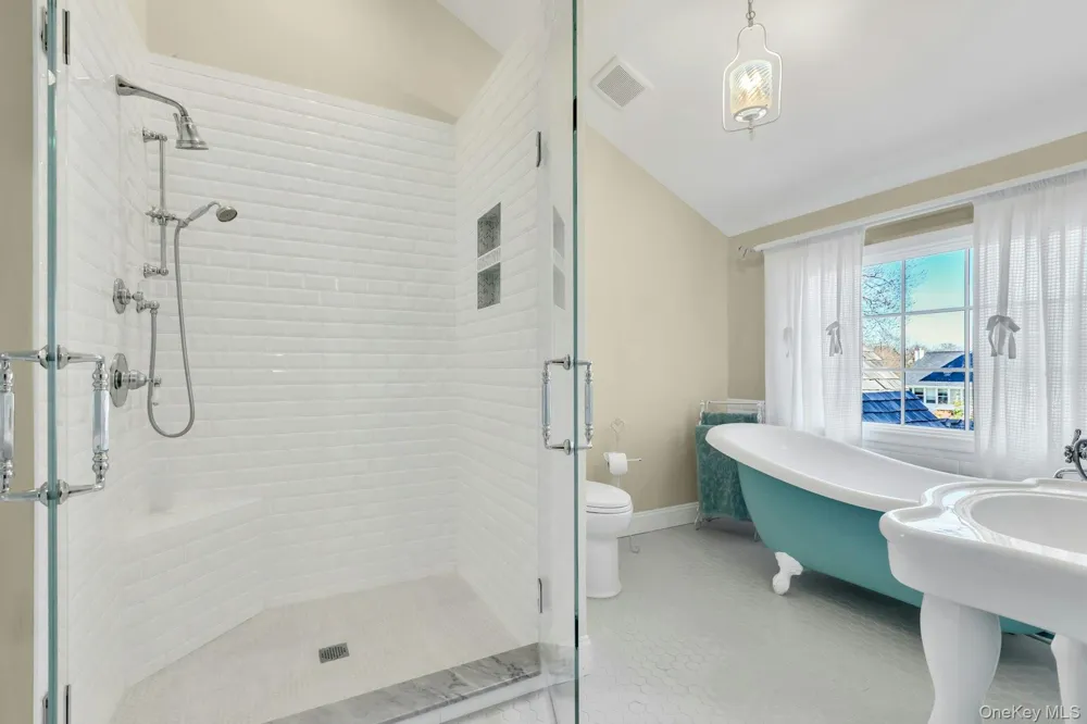 249 Gerritsen Avenue Bayport, NY 11705