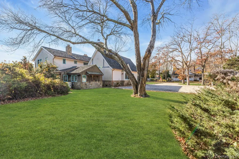 249 Gerritsen Avenue Bayport, NY 11705