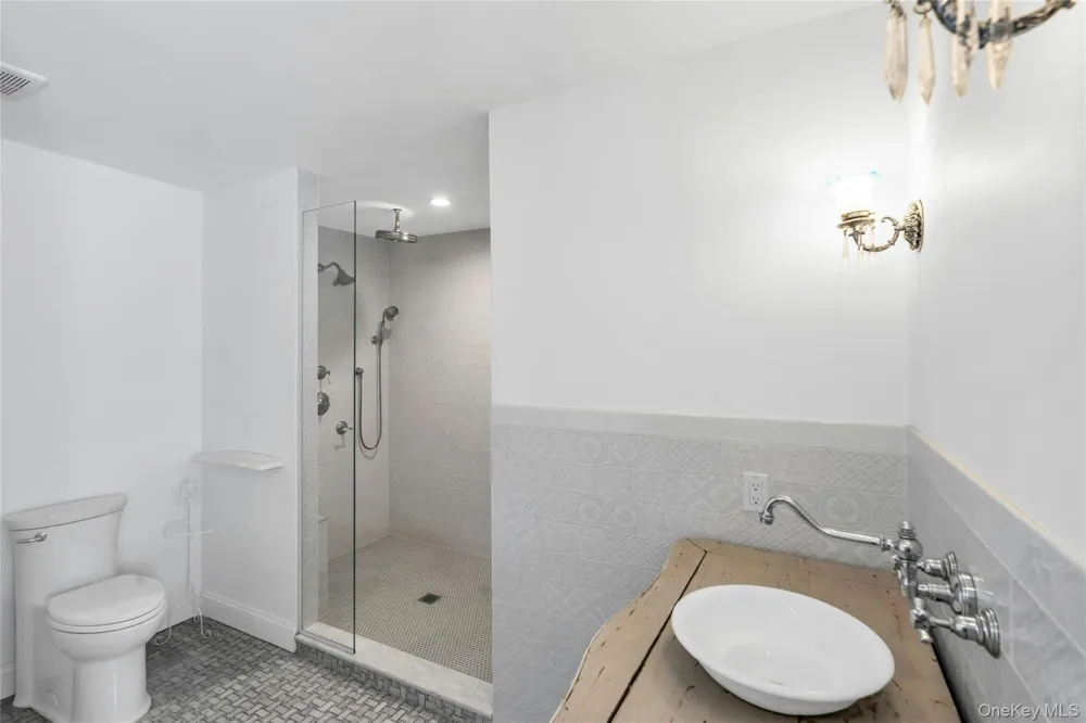 249 Gerritsen Avenue Bayport, NY 11705