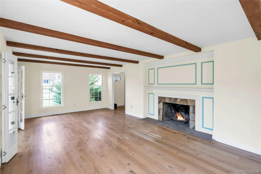 249 Gerritsen Avenue Bayport, NY 11705