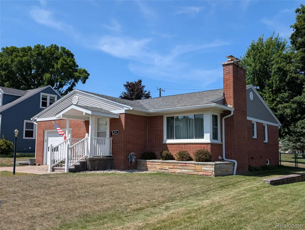 411 Cleveland Street Bad Axe City, MI 48413