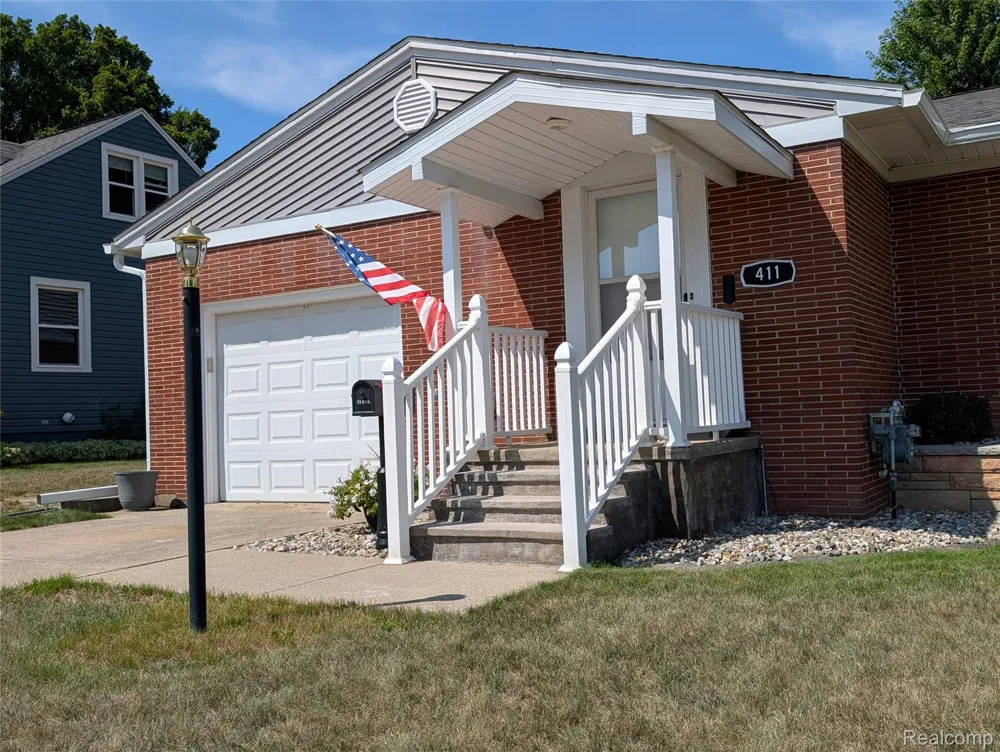411 Cleveland Street Bad Axe City, MI 48413