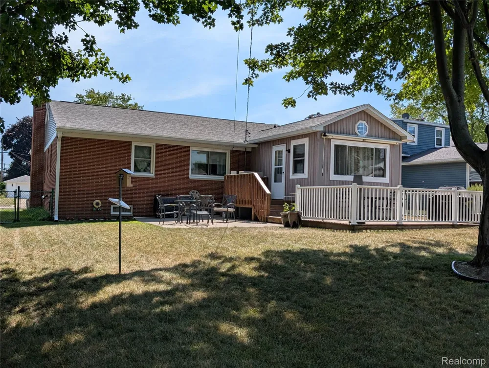 411 Cleveland Street Bad Axe City, MI 48413