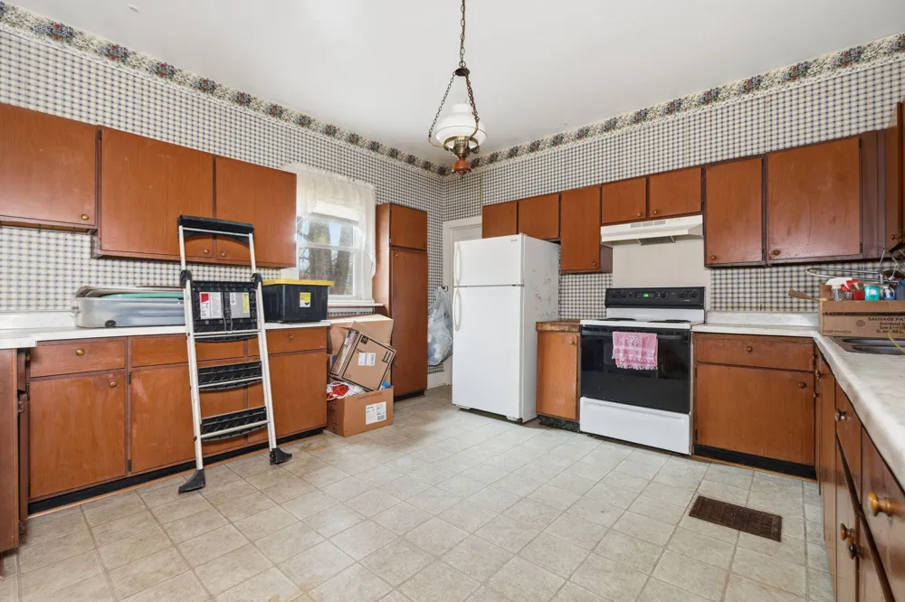 345 Mulberry Street Marshall City, MI 49068