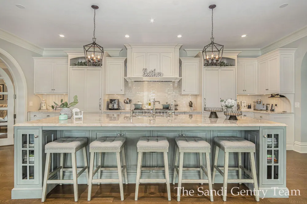 18635 Fruitport Road Spring Lake Township, MI 49456