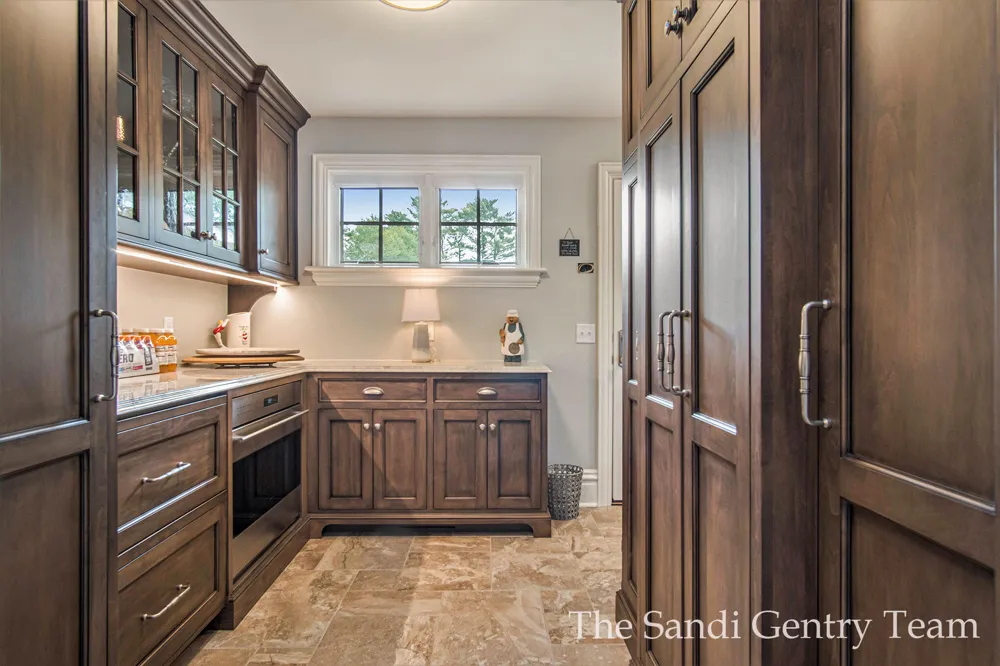 18635 Fruitport Road Spring Lake Township, MI 49456