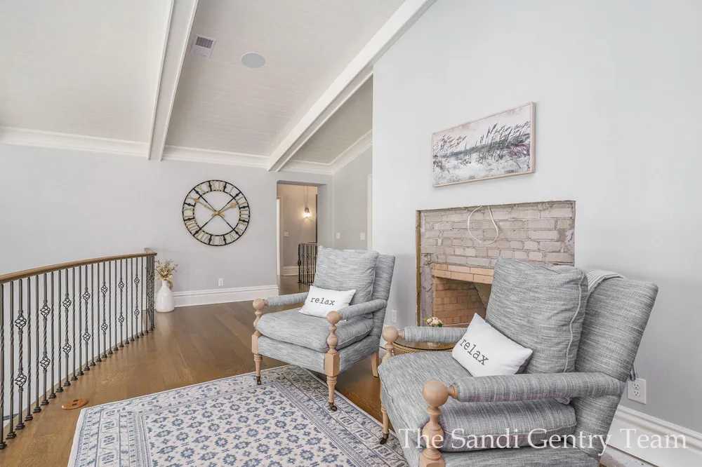 18635 Fruitport Road Spring Lake Township, MI 49456