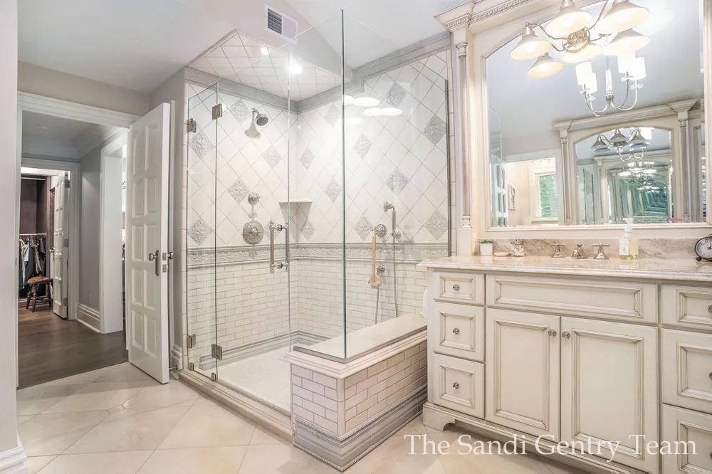 18635 Fruitport Road Spring Lake Township, MI 49456