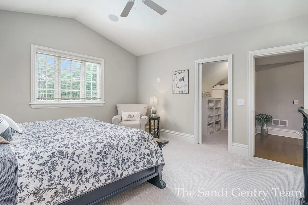 18635 Fruitport Road Spring Lake Township, MI 49456