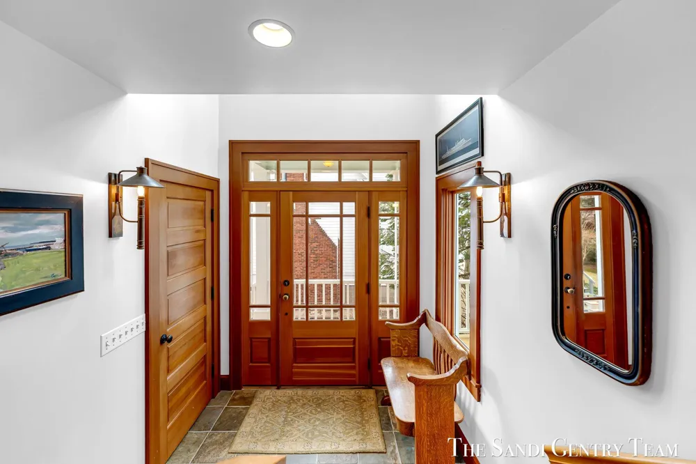 18215 Spindle Drive Grand Haven Charter Township, MI 49417