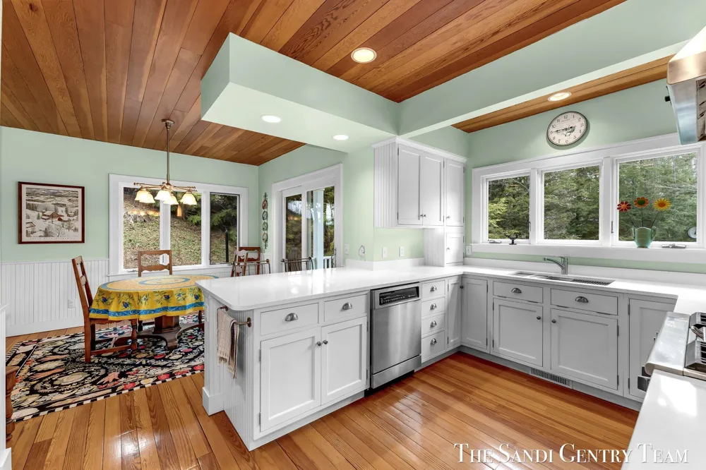 18215 Spindle Drive Grand Haven Charter Township, MI 49417