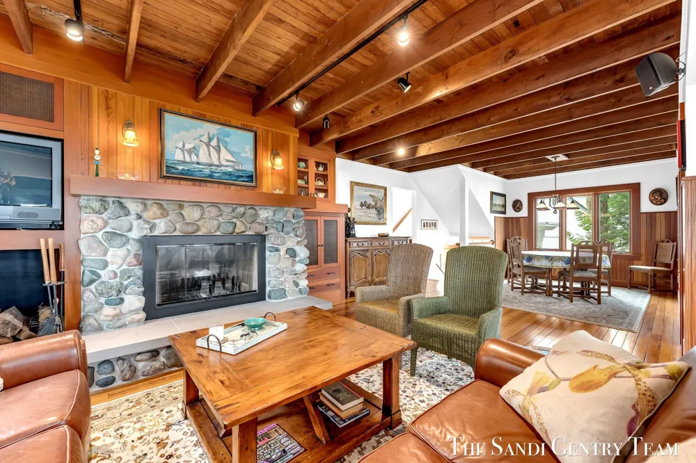 18215 Spindle Drive Grand Haven Charter Township, MI 49417