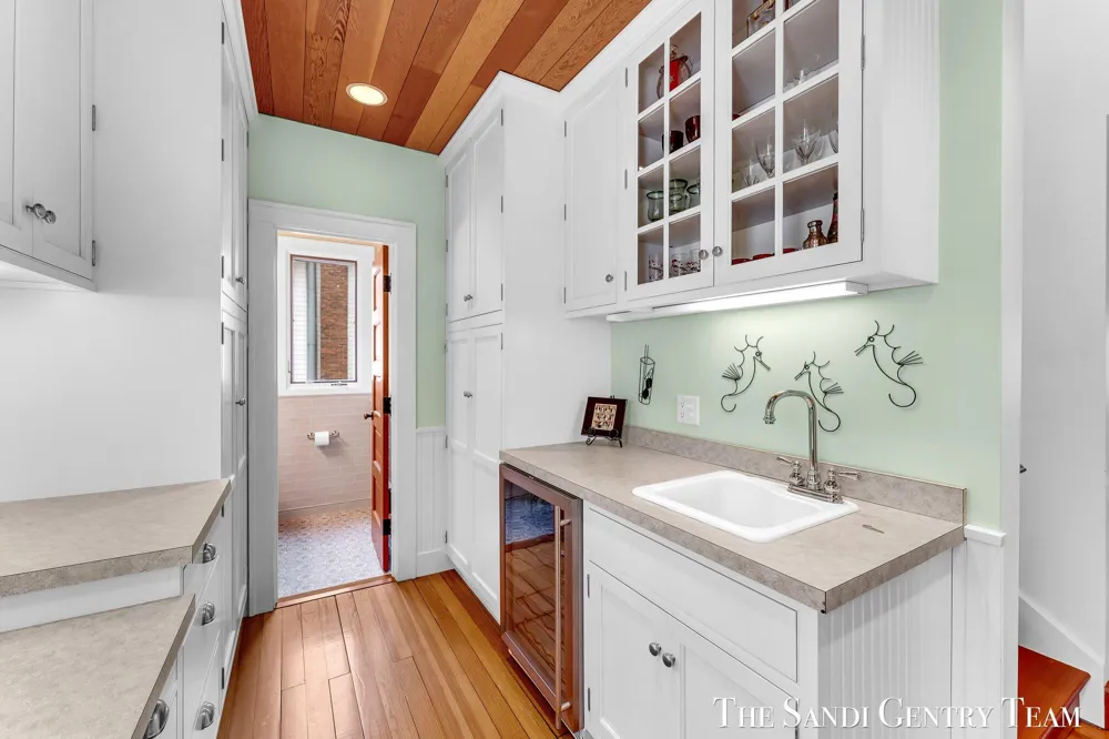 18215 Spindle Drive Grand Haven Charter Township, MI 49417