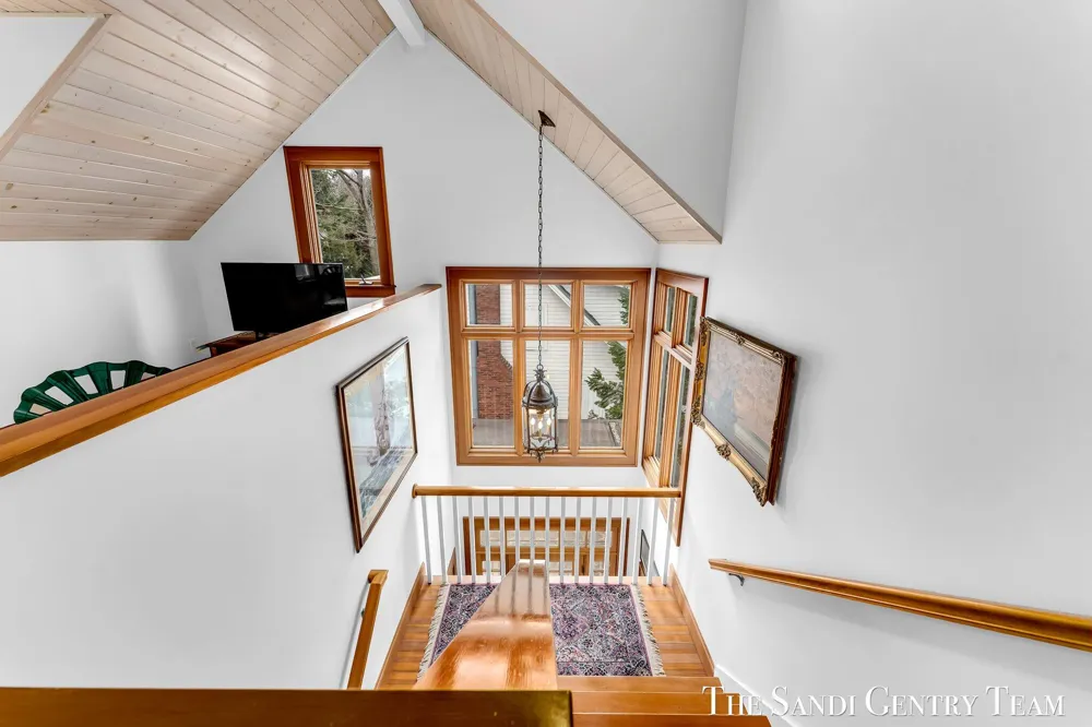 18215 Spindle Drive Grand Haven Charter Township, MI 49417