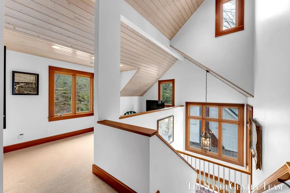 18215 Spindle Drive Grand Haven Charter Township, MI 49417