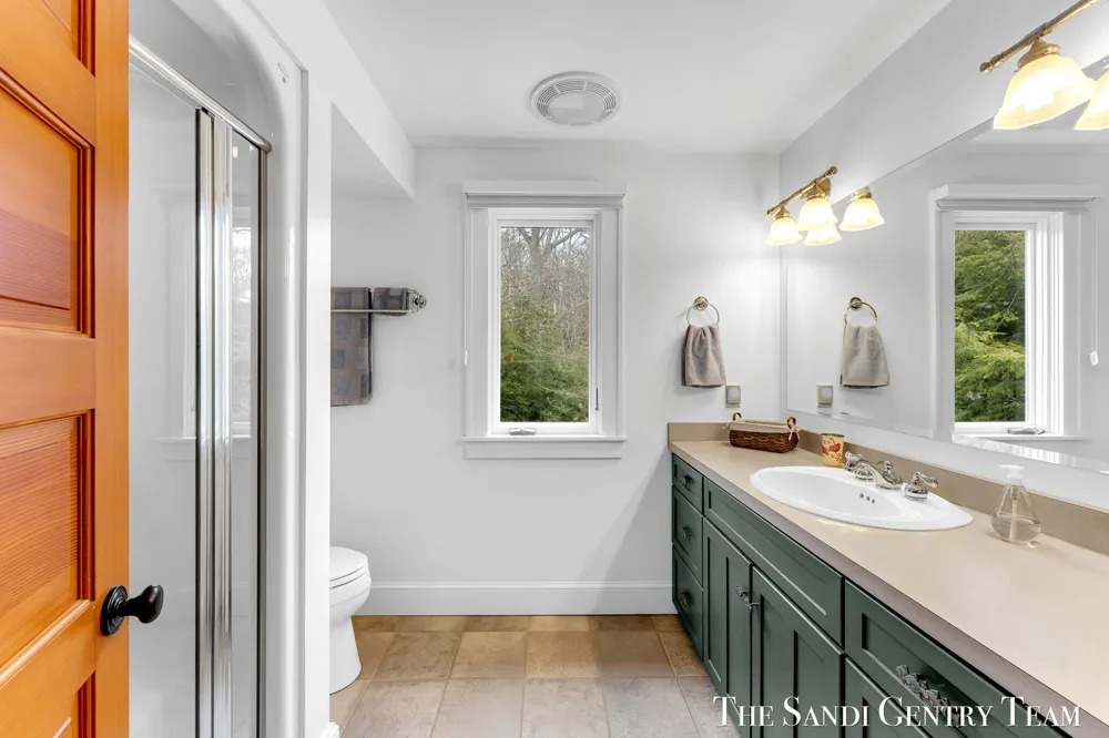 18215 Spindle Drive Grand Haven Charter Township, MI 49417