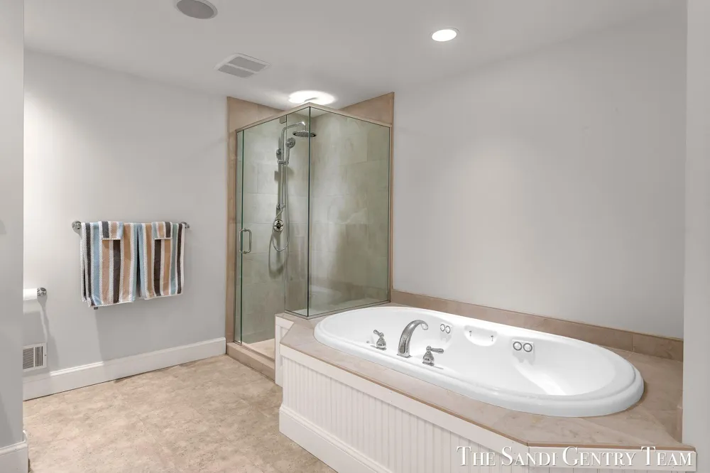 18215 Spindle Drive Grand Haven Charter Township, MI 49417