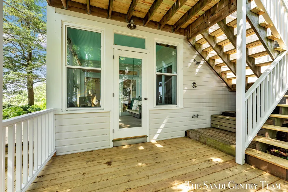 18215 Spindle Drive Grand Haven Charter Township, MI 49417