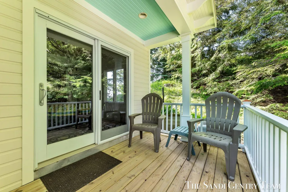 18215 Spindle Drive Grand Haven Charter Township, MI 49417
