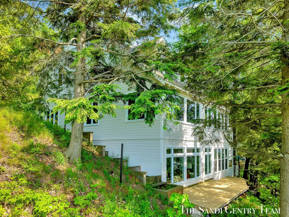 18215 Spindle Drive Grand Haven Charter Township, MI 49417