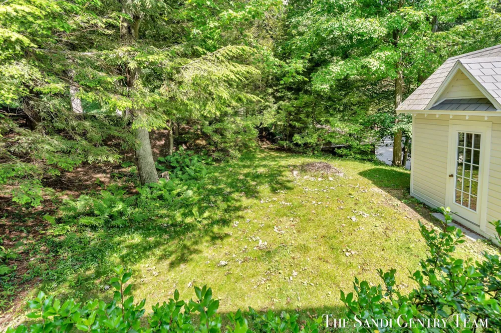18215 Spindle Drive Grand Haven Charter Township, MI 49417