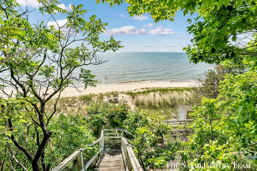 18215 Spindle Drive Grand Haven Charter Township, MI 49417