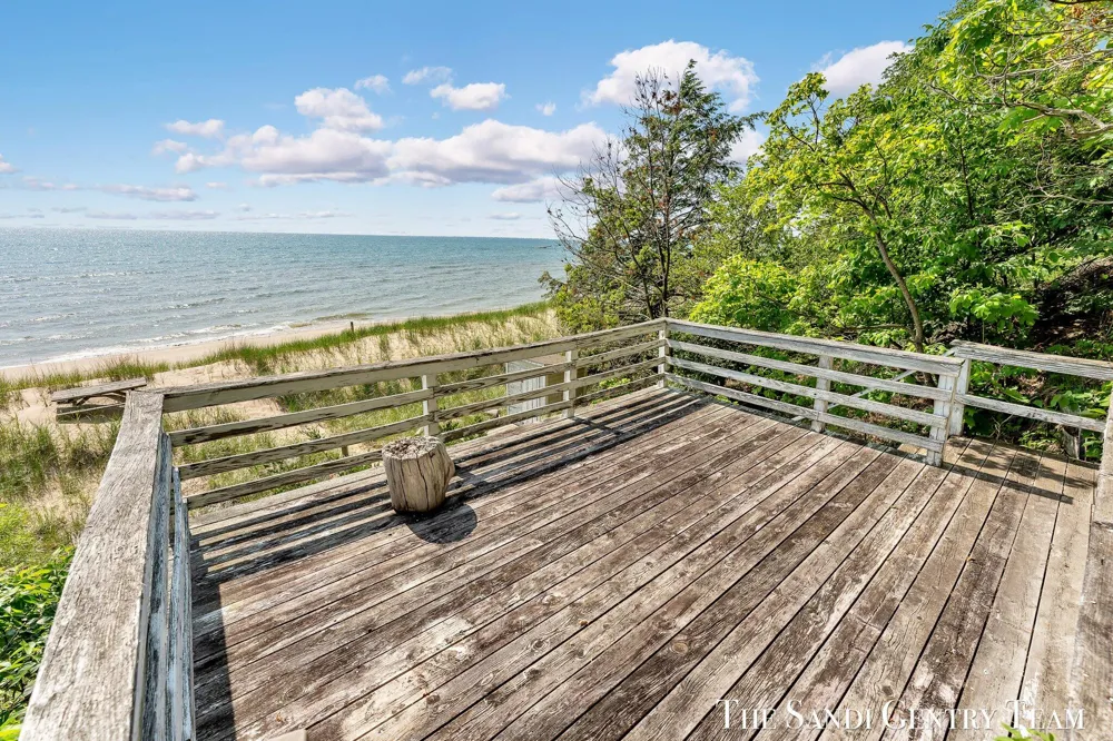 18215 Spindle Drive Grand Haven Charter Township, MI 49417
