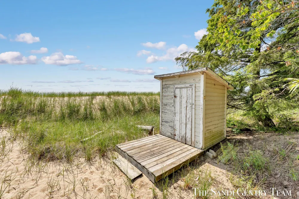 18215 Spindle Drive Grand Haven Charter Township, MI 49417