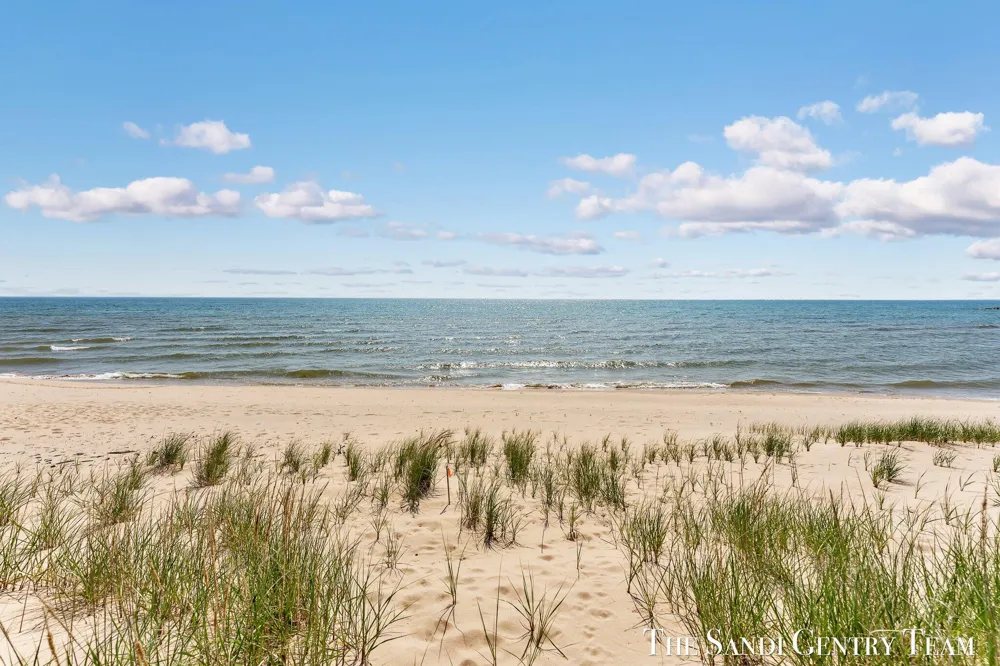18215 Spindle Drive Grand Haven Charter Township, MI 49417