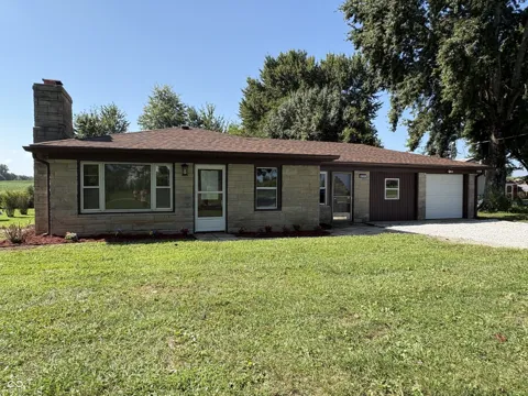 8772 E State Road 42