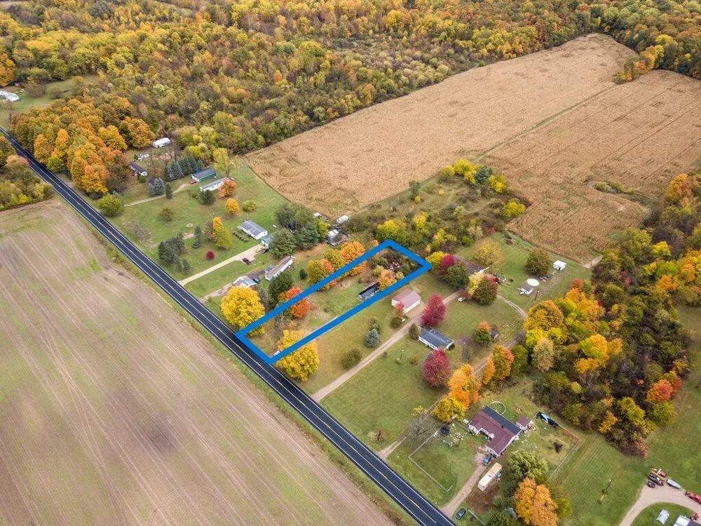 66301 County Road 681 Columbia Township, MI 49057