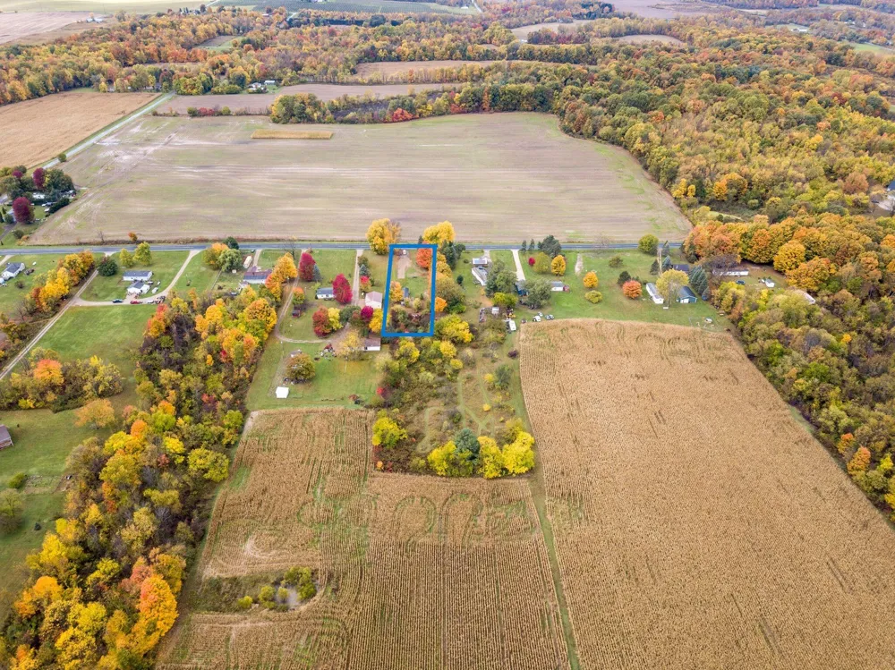66301 County Road 681 Columbia Township, MI 49057