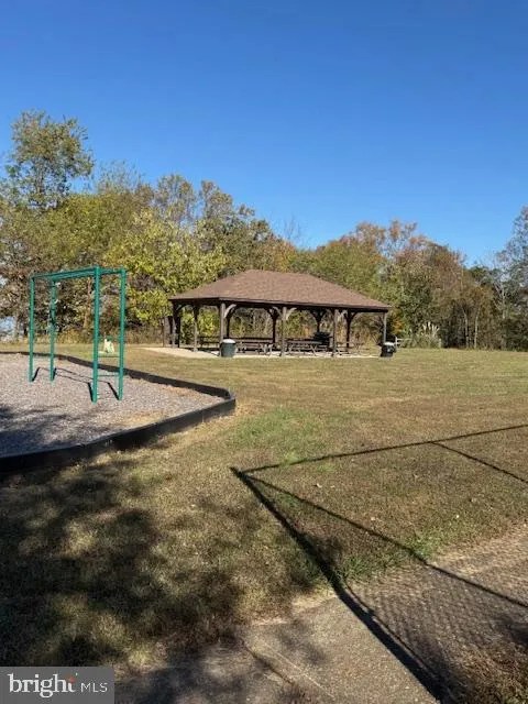 30 ARTHUR Montross, VA 22520