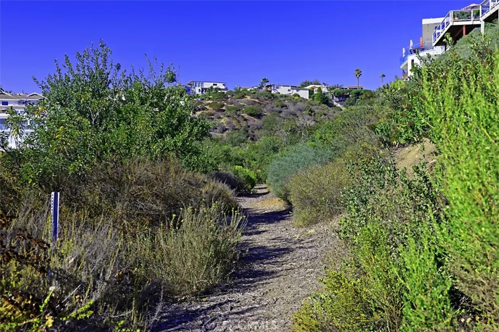 749 Marlin Drive Laguna Beach, CA 92651