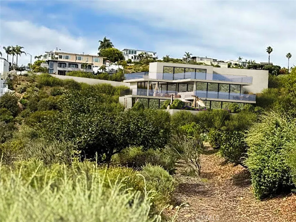 749 Marlin Drive Laguna Beach, CA 92651