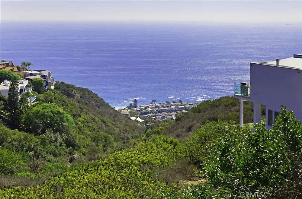 749 Marlin Drive Laguna Beach, CA 92651