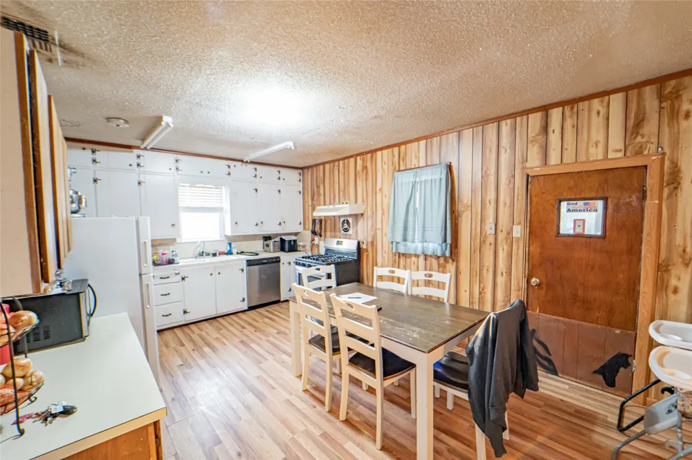 10072 County Road 199 Breckenridge, TX 76424